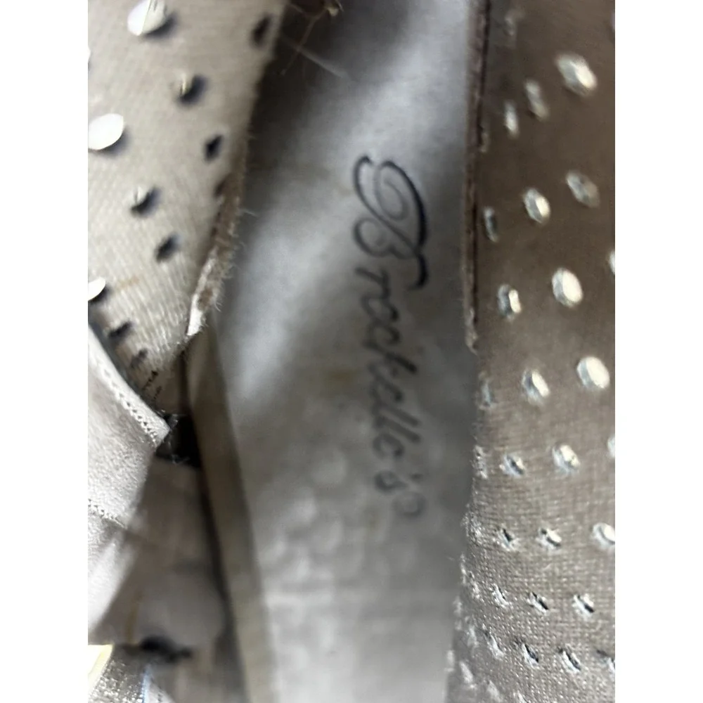 Breckelles Amber 32 Peep Toe Booties Women's 11 Gray Beige Chunky‎ Heel Chic